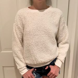 🏷️ NWT Pink Rose Ivory Fluffy Top Small S